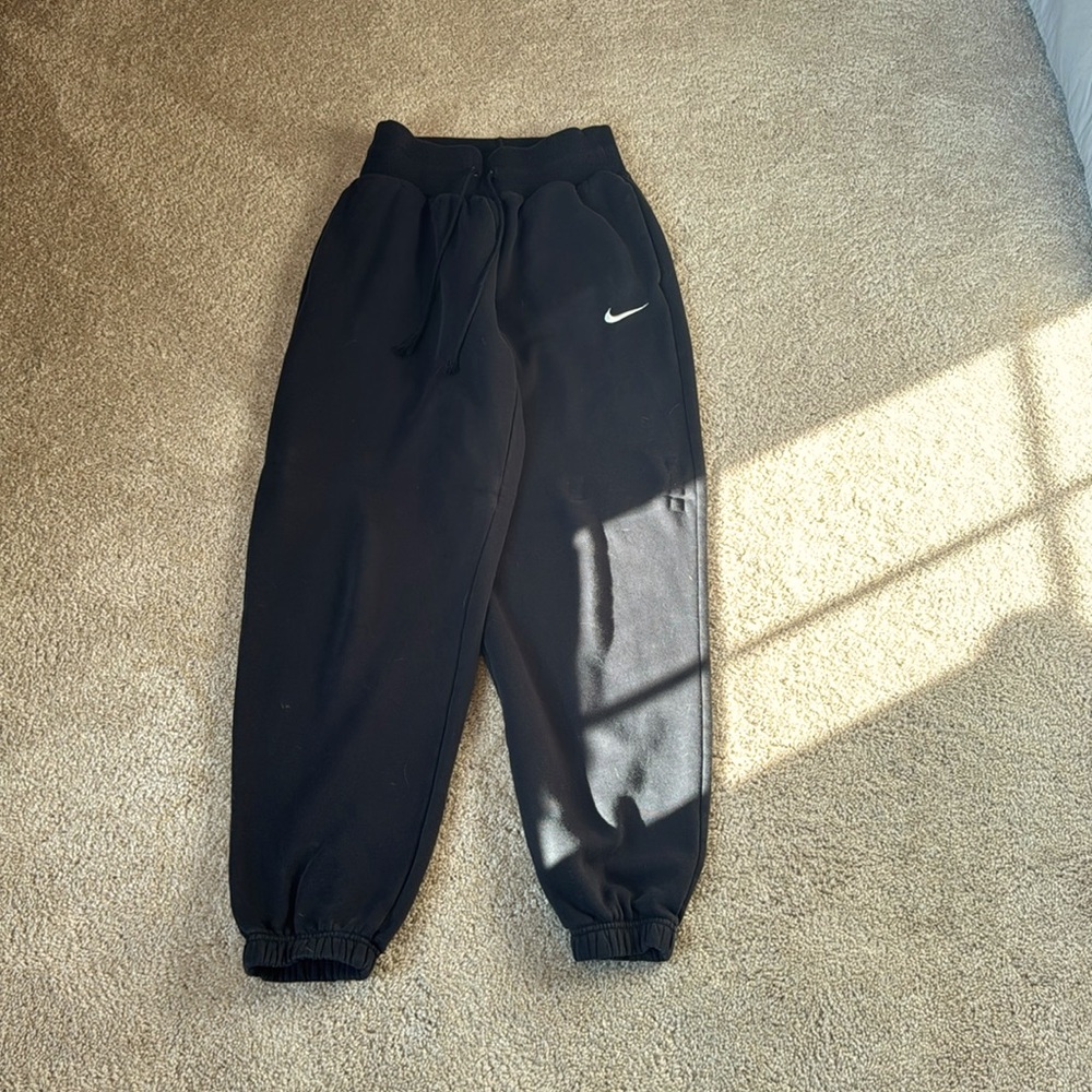Nike sweat pants black